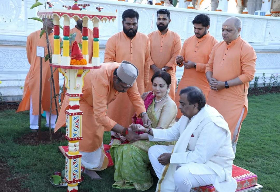 Pandit Chandrashekhar Sharma's Team