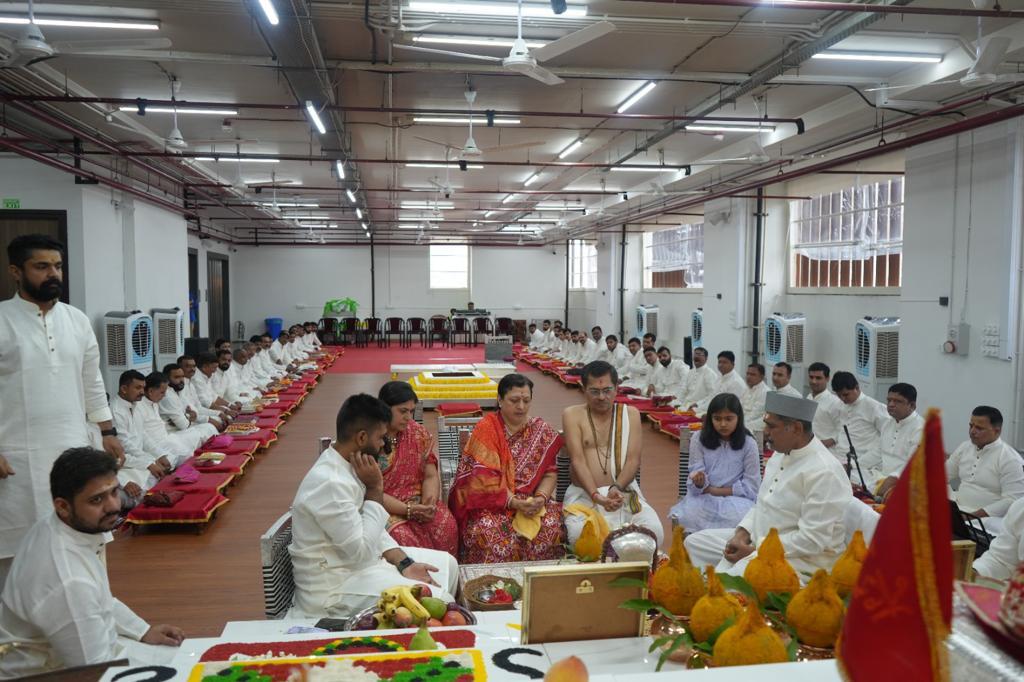 Pandit Chandrashekhar Sharma's Team