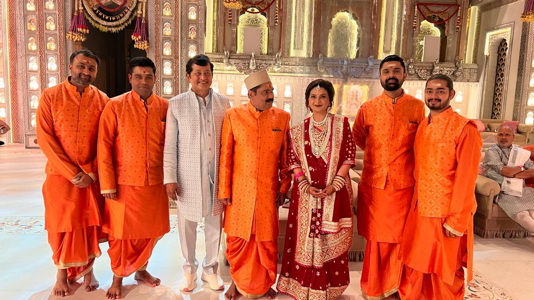 Pandit Chandrashekhar Sharma's Team